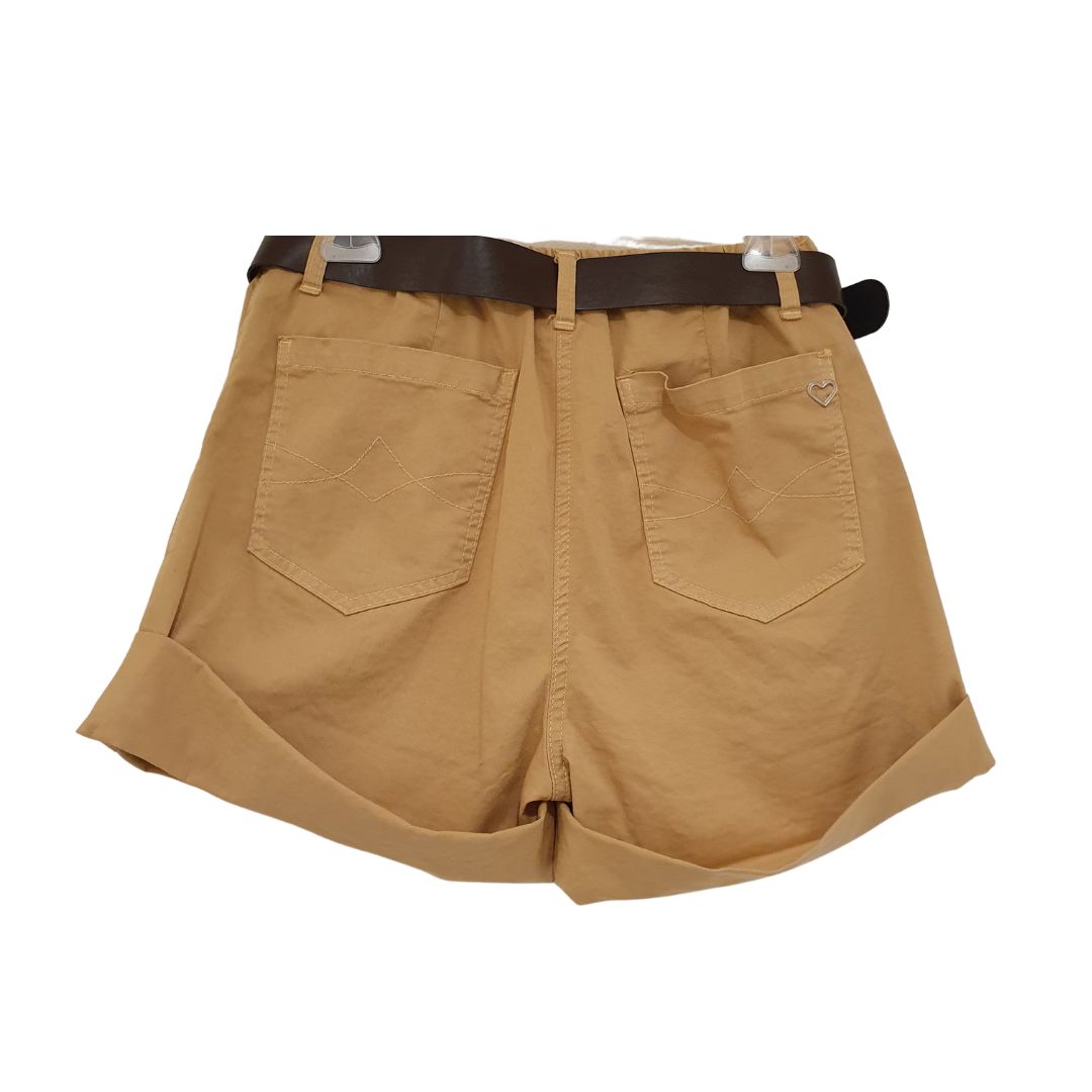 Shorts con cintura Please
