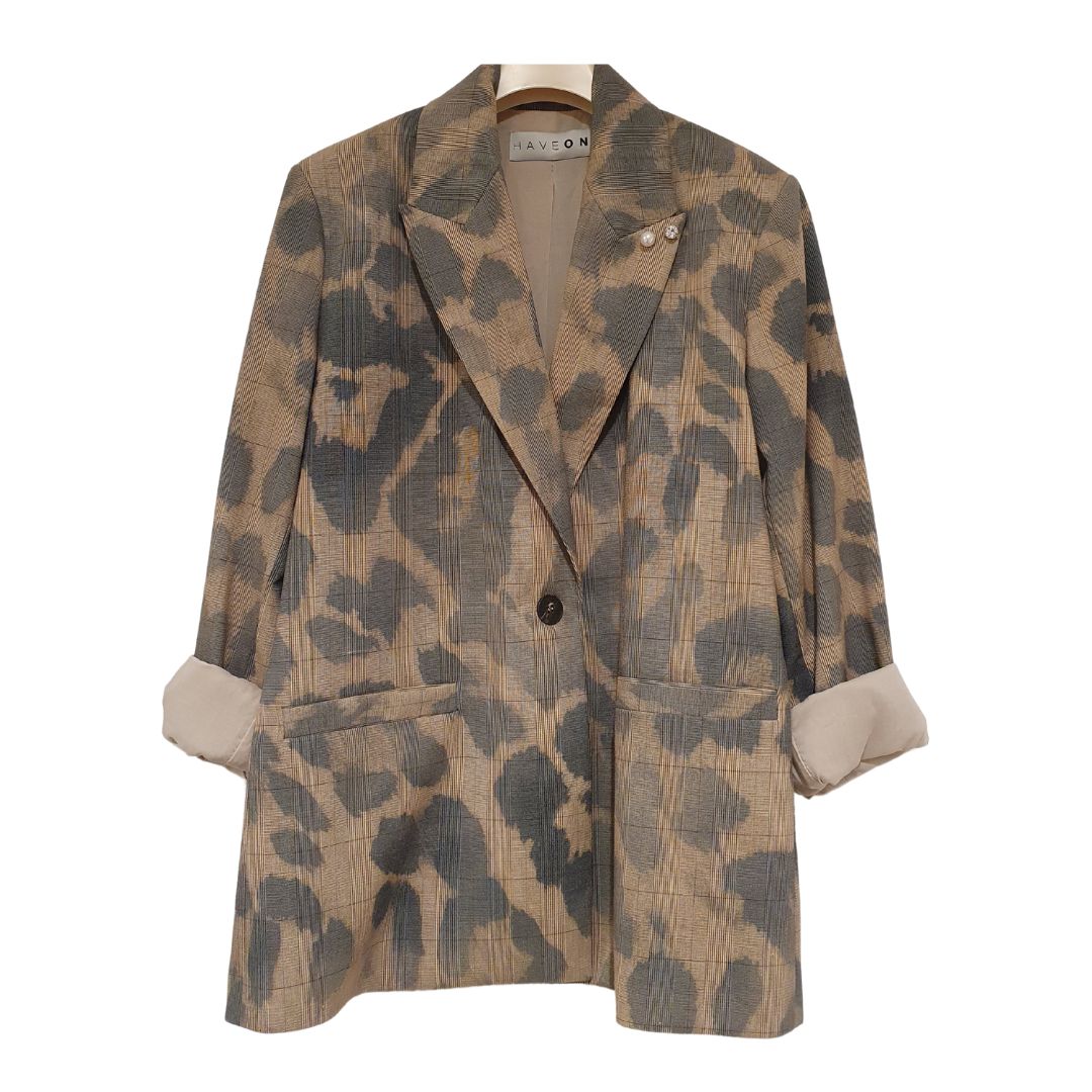 Blazer over camouflage HaveOne