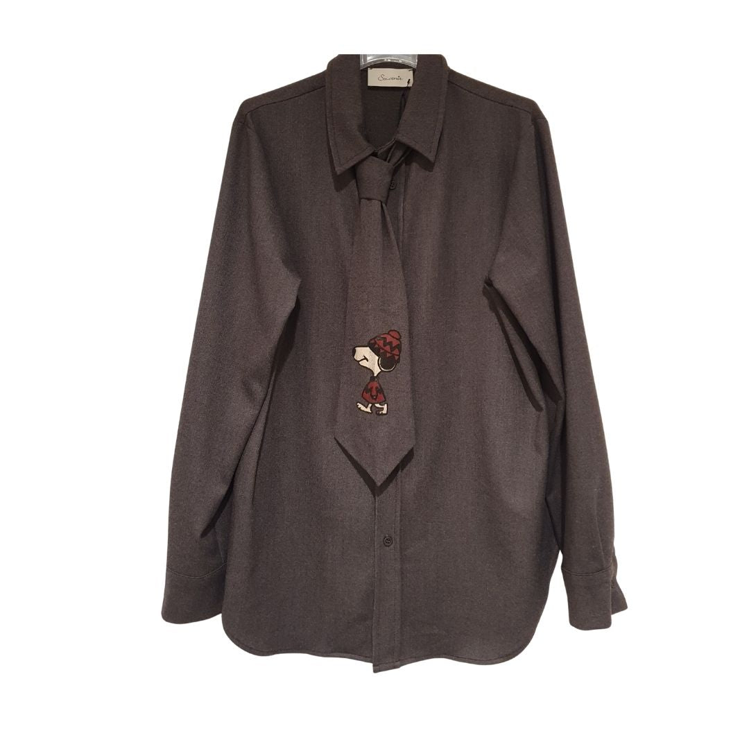 Camicia grigia con cravatta snoopy Souvenir