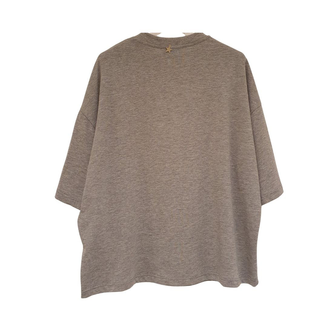 T-shirt over con stampa Souvenir