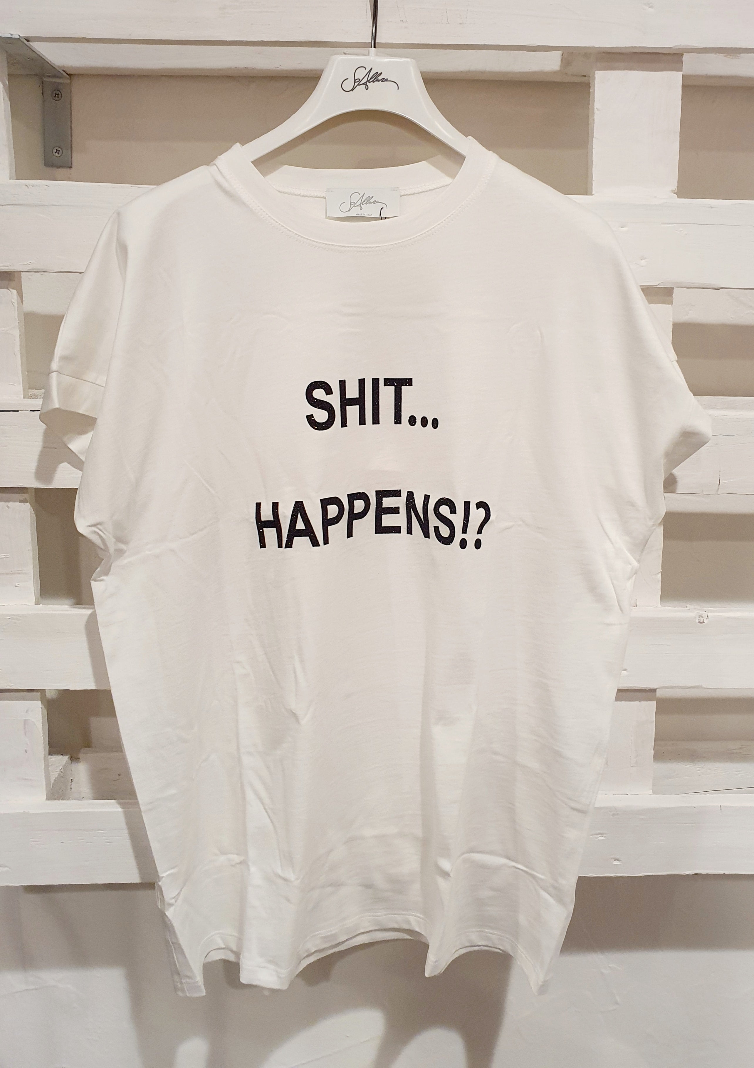 T-shirt "shit happens" SoAllure